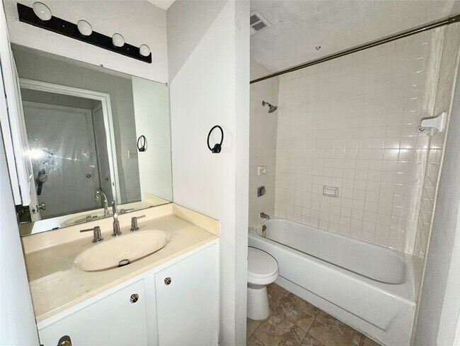 728 Bering Dr Unit 10