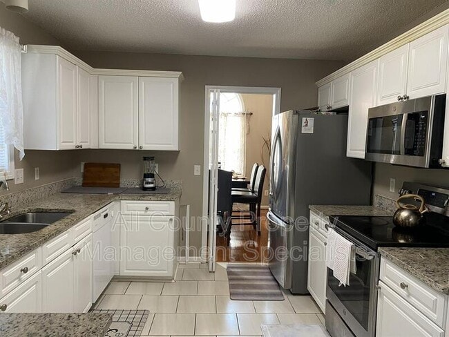 Photo - 103 Long Needle Rd