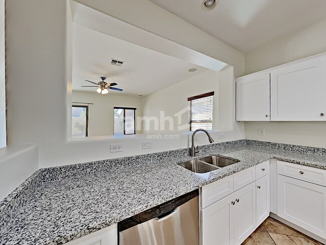 Photo - 19427 W Woodlands Ave