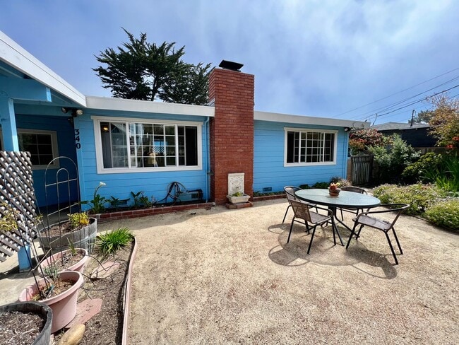 Photo - Archer Manor - Apply NOW!!