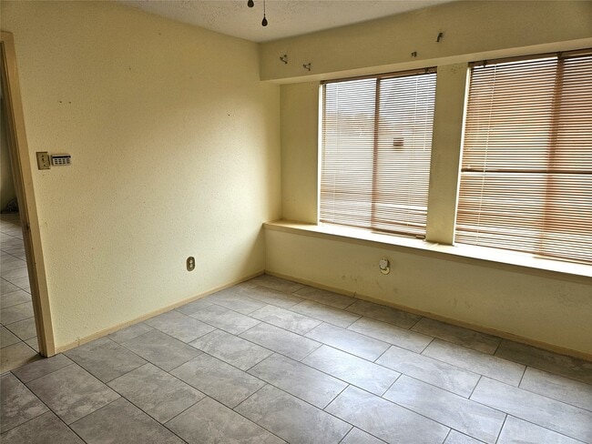 Photo - 8215 Summer Quail Dr