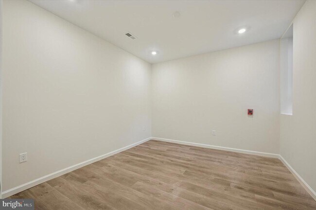 Photo - 105 N 63rd St Unit 4