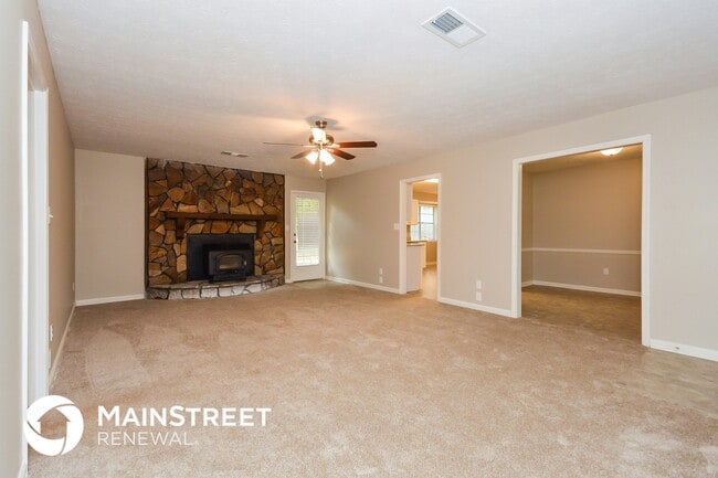 Photo - 170 Southmoor Cir