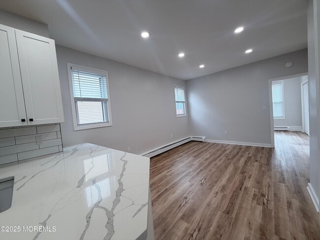 Photo - 40 Westervelt Pl Unit 1