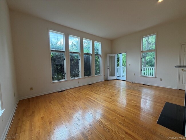 Photo - 6 Cornell Pl