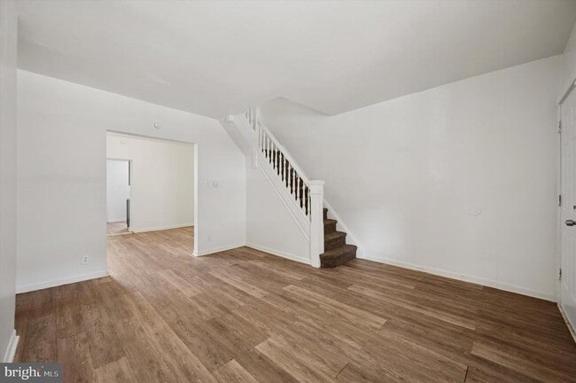 Building Photo - 5427 Delancey St Rental
