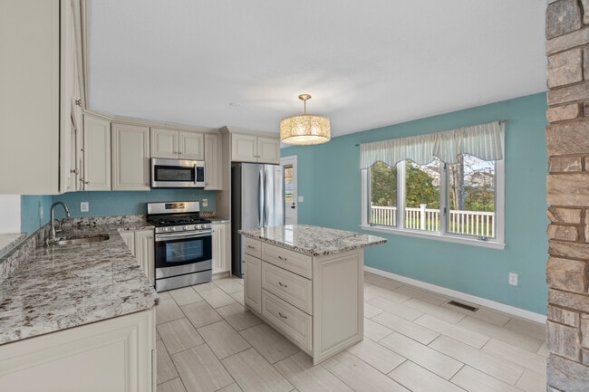 Photo - 127 Two Rod Hwy