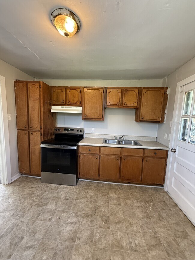 Photo - 1808 Jefferson Ave SW