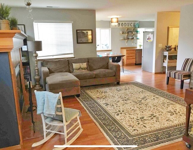 Photo - Open and charming