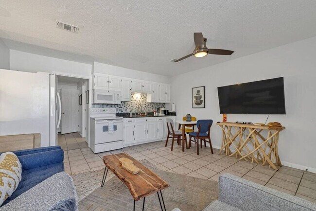 Photo - 302 Santa Rosa Blvd Unidad SI ID1502012P