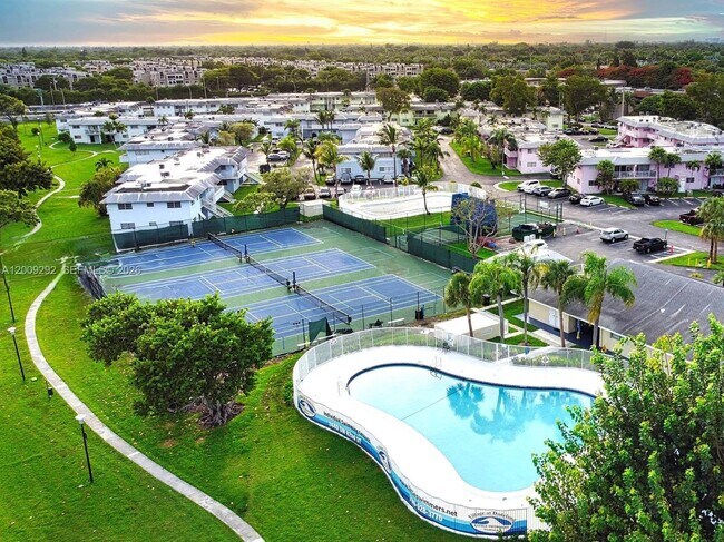 Photo - 7324 SW 82nd St Unit B206