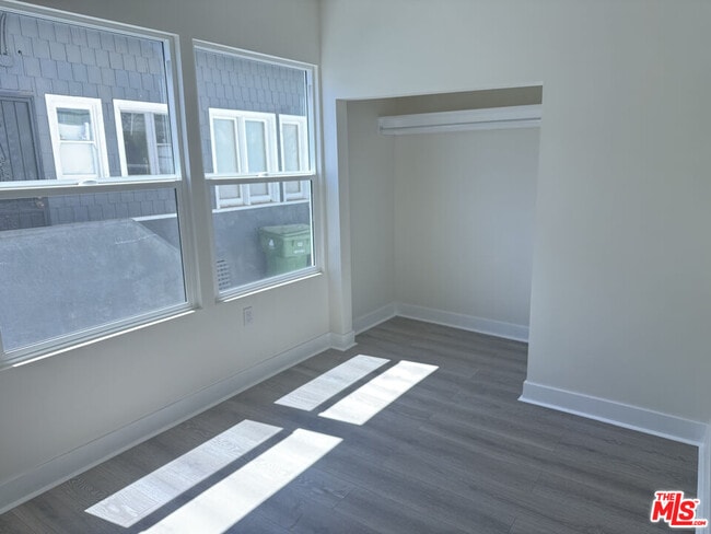 Photo - 1233 S Fedora St