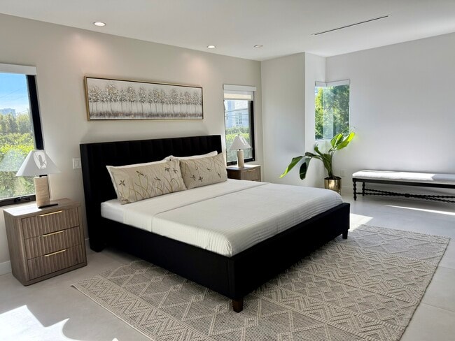 Photo - 201 Bedford Dr