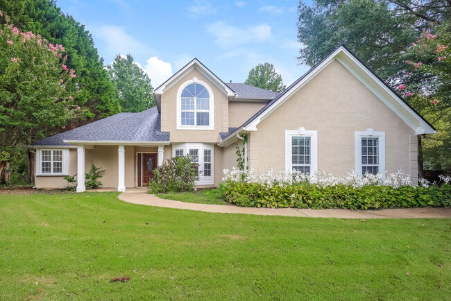 Building Photo - 130 Woodlake Dr Rental