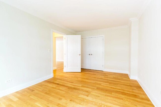 Photo - 45 Park Ave Unit 3C