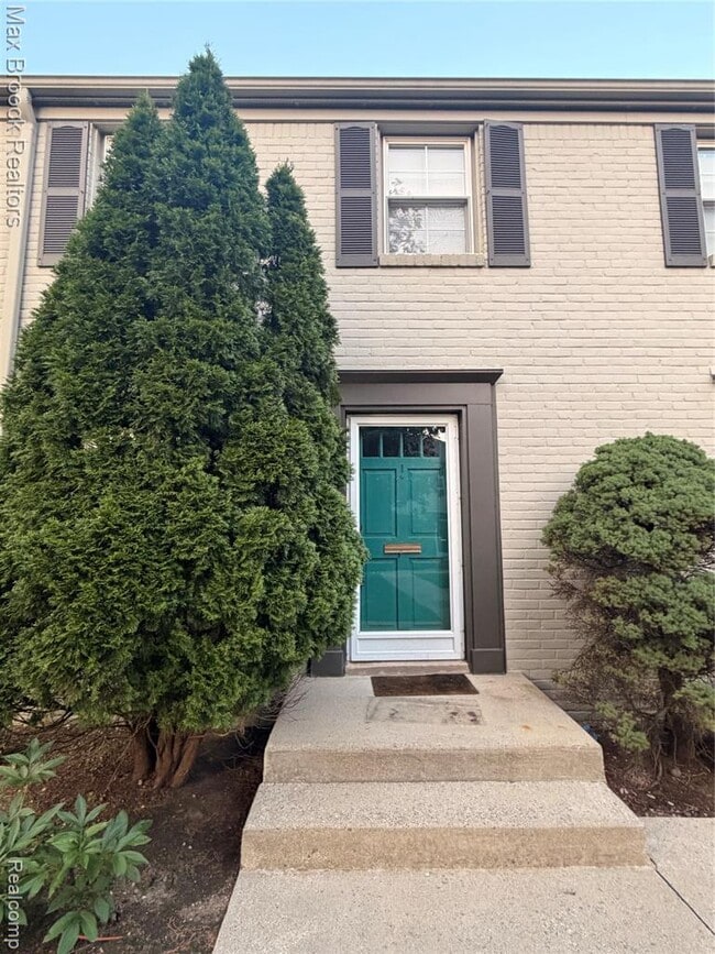 Photo - 1682 Graefield Rd