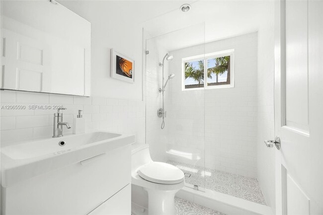 Photo - 741 6th St Unit 202-W