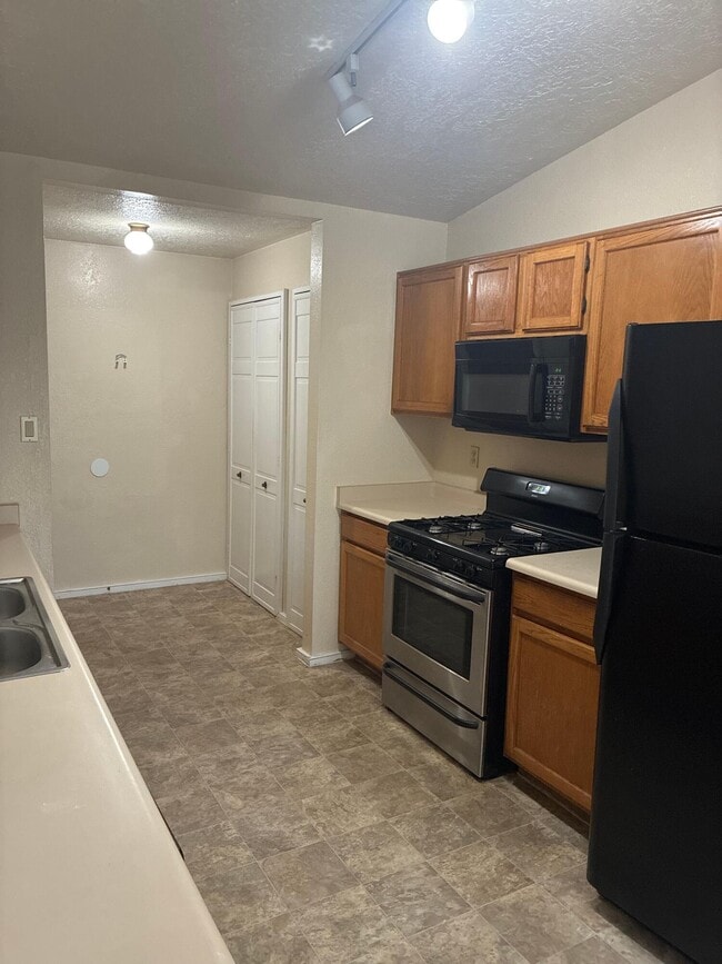 Photo - 5432 Pepperwood Ct NW