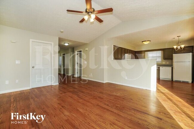 Photo - 2544 Willowgate Rd