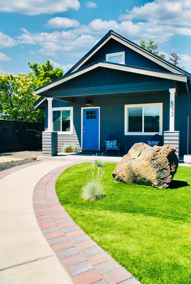 Photo - 533 SW 4th St