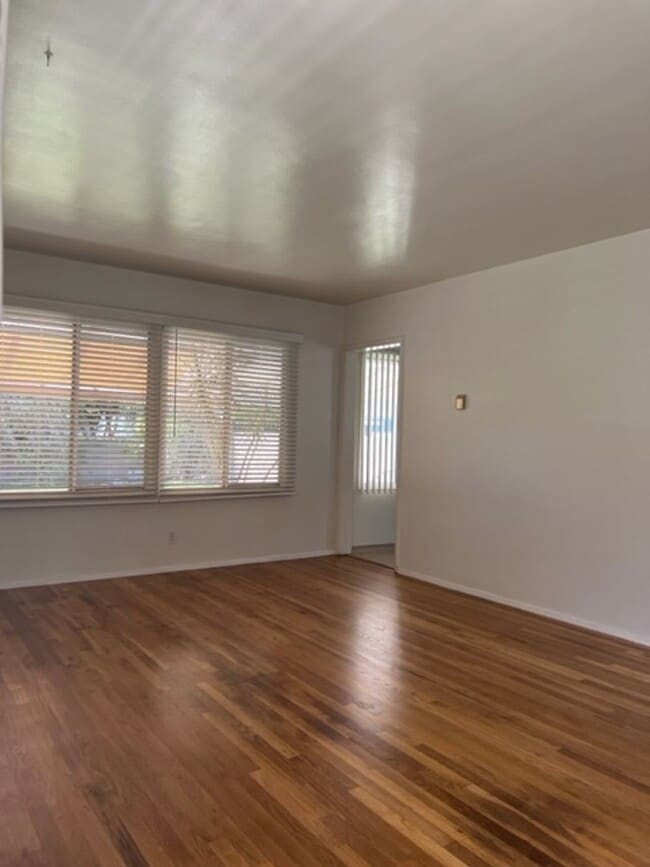 Photo - 2 Bedroom, 1 Bath Home with large yard in Lakewood