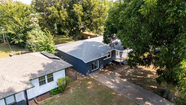 Photo - RENT TO OWN – Warr Acres!
