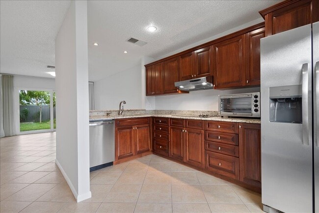 Photo - 258 Palmetto Ct