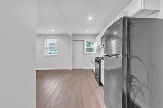 Photo - 1100 Mt Holly St