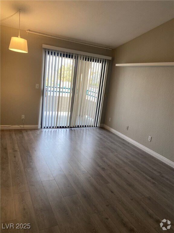 Building Photo - 5271 S Lindell Rd Unit 202 Rental