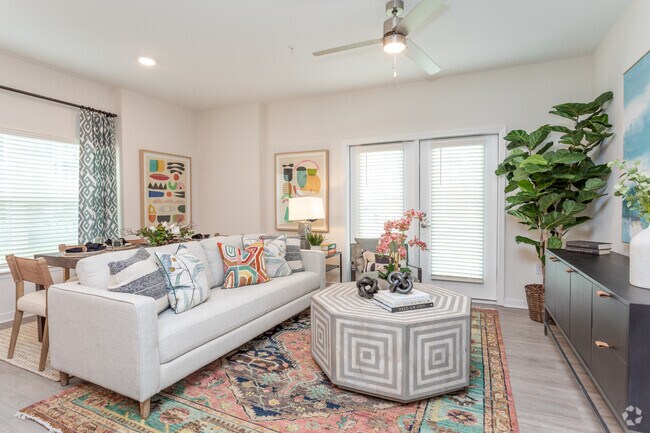 2BR, 2BA - 1272SF B3 - Living Area