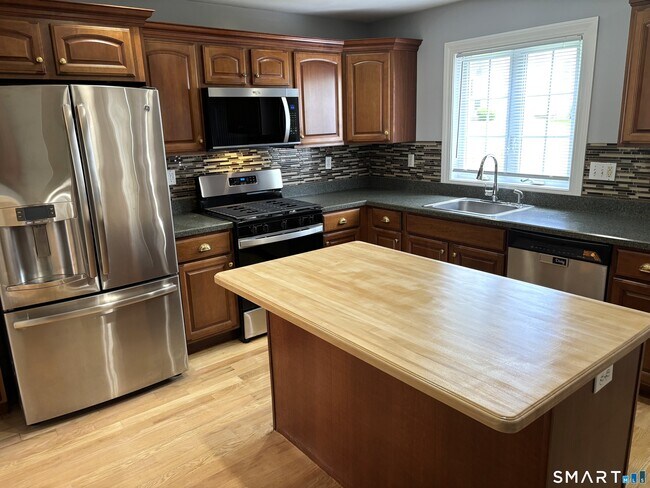 Photo - 1260 Cutspring Rd Unit 1260
