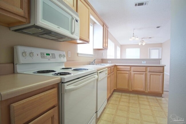 Photo - 8061 Stonebrook Dr