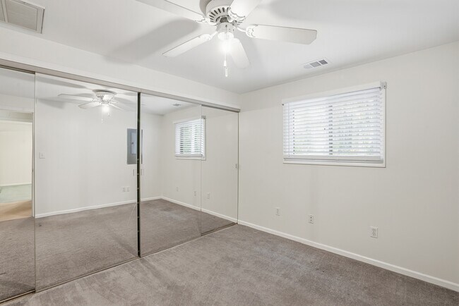 Photo - Prime Coastal Location Long Term Rental!