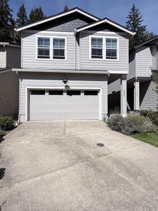 Building Photo - 9452 N Chestnut Ct