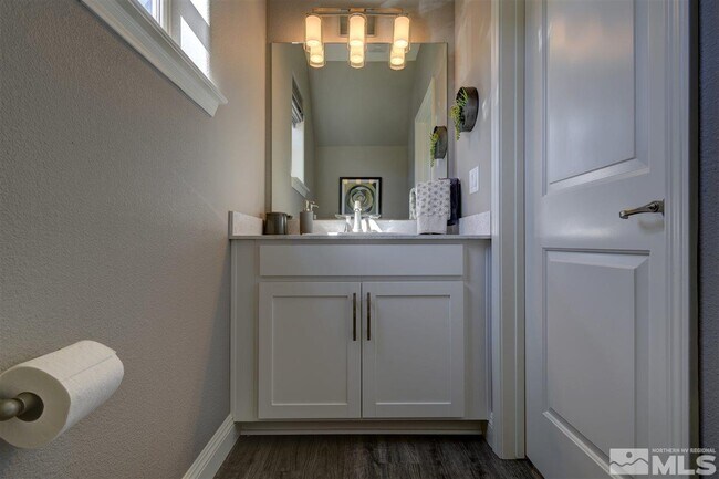 Photo - 1252 Saltern Dr