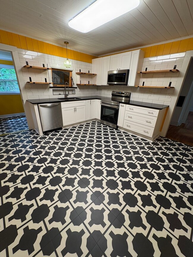 Photo - **Newly Renovated 2-Bedroom Home on Petree Road**