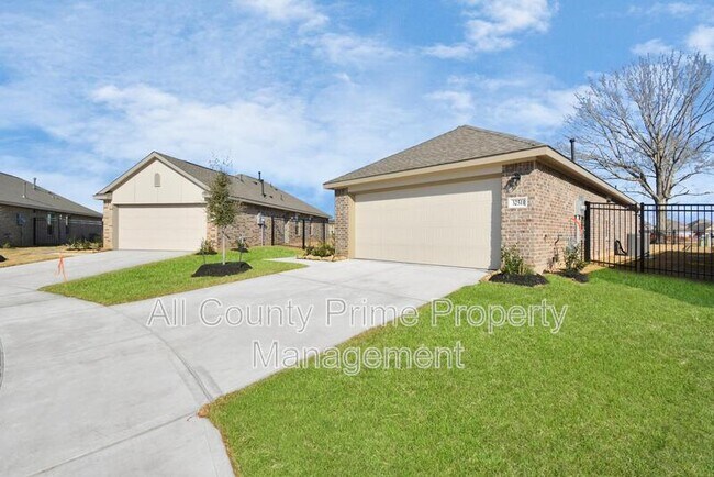 Photo - 32511 Orchard Haze Dr