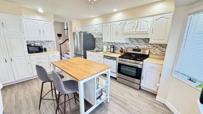 Photo - 29 Edgewater Ave