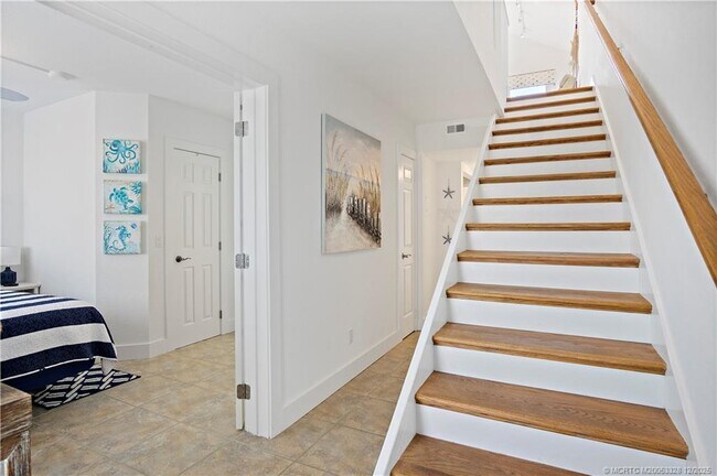 Photo - 245 NE MacArthur Blvd Unit 12