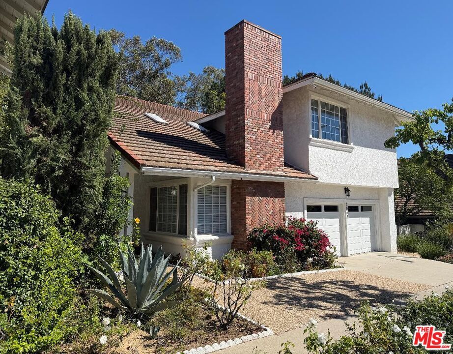 Photo - 2846 Angelo Dr