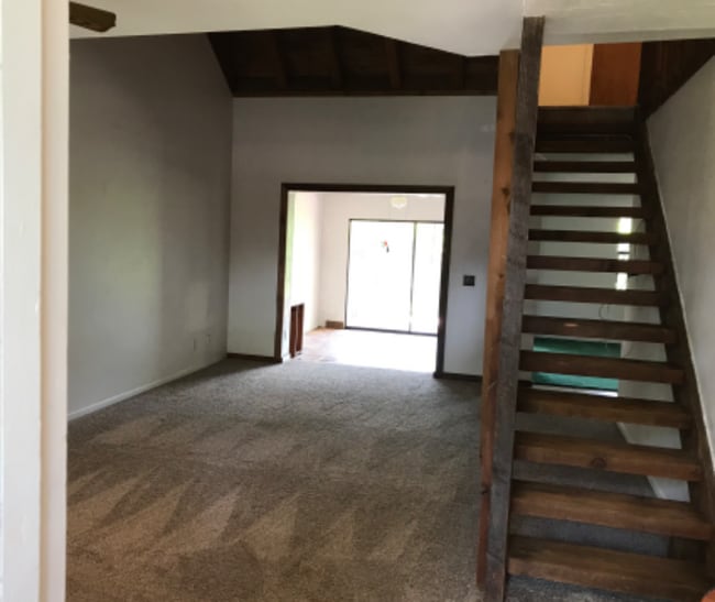 Photo - 187 NE 6th Ct