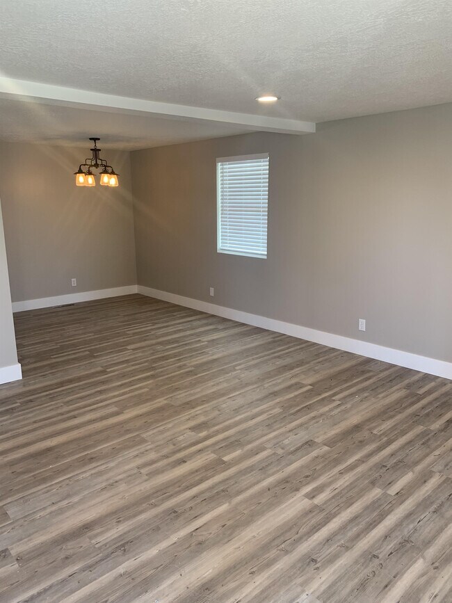 Photo - 3498 Valley Heights Dr