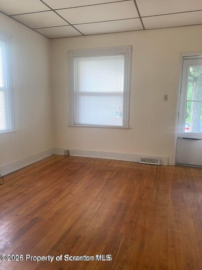 Photo - 2430 Amelia Ave