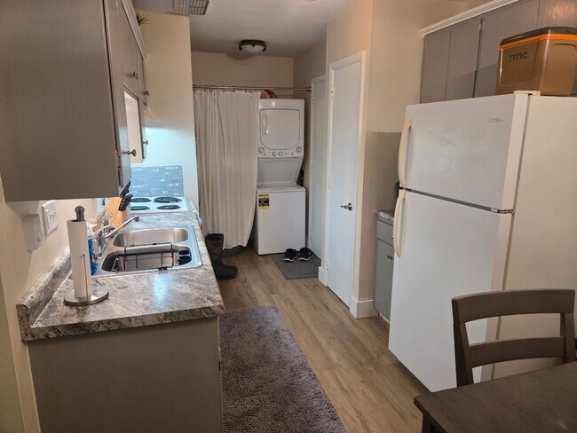 Photo - 1425 7th St N