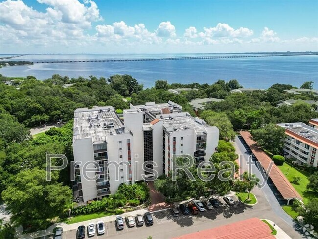 Building Photo - 2699 Seville Blvd Unit 306 - 1 Rental