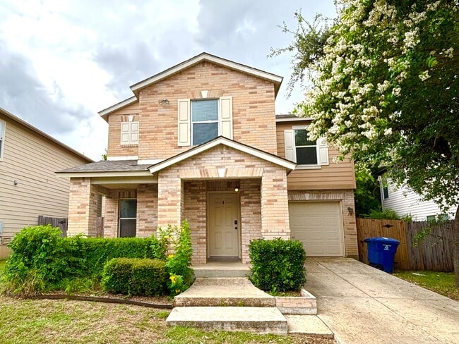 Building Photo - Beautiful 3 Bedroom Home with Loft | 2.5 B...