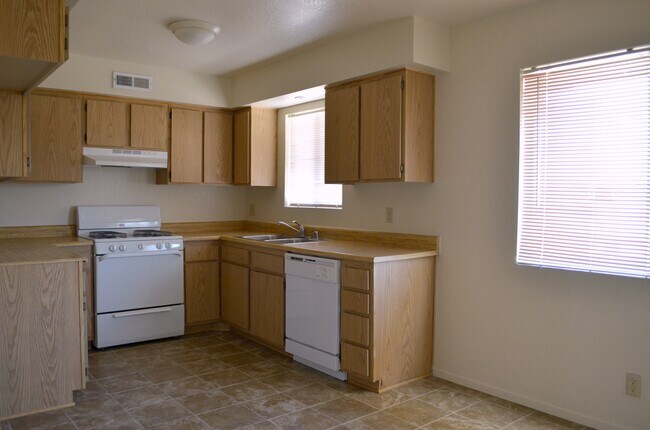 Photo - Desert Springs Apartment Homes