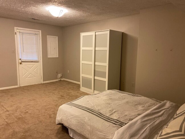 Photo - 5819 Waterdale Ct