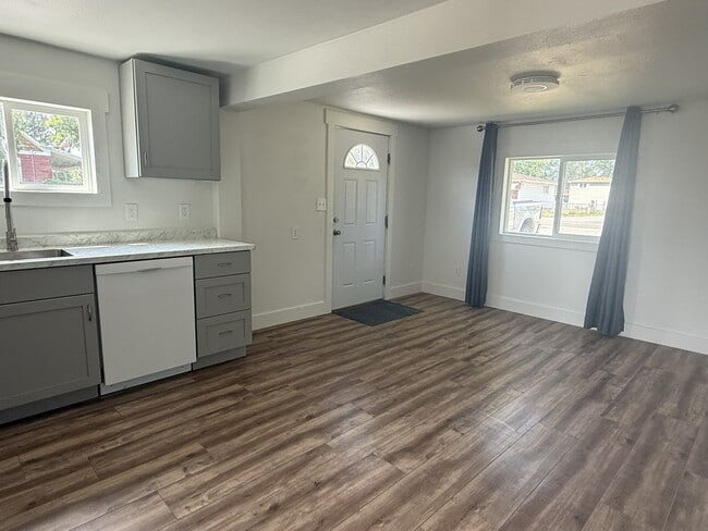 Photo - 1303 Lake Elmo Dr