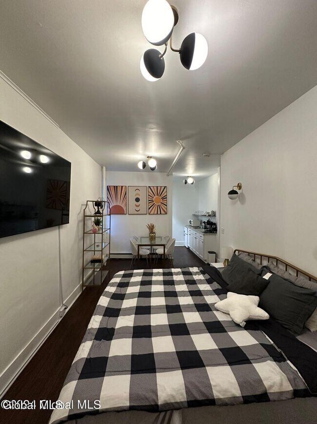 Photo - 51 Elm St Unidad 2